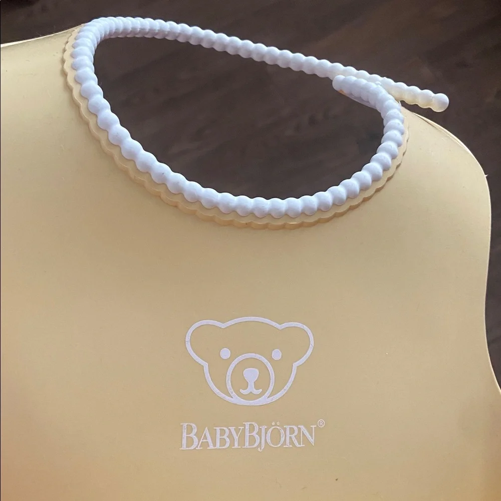 🧡 BabyBjorn bib